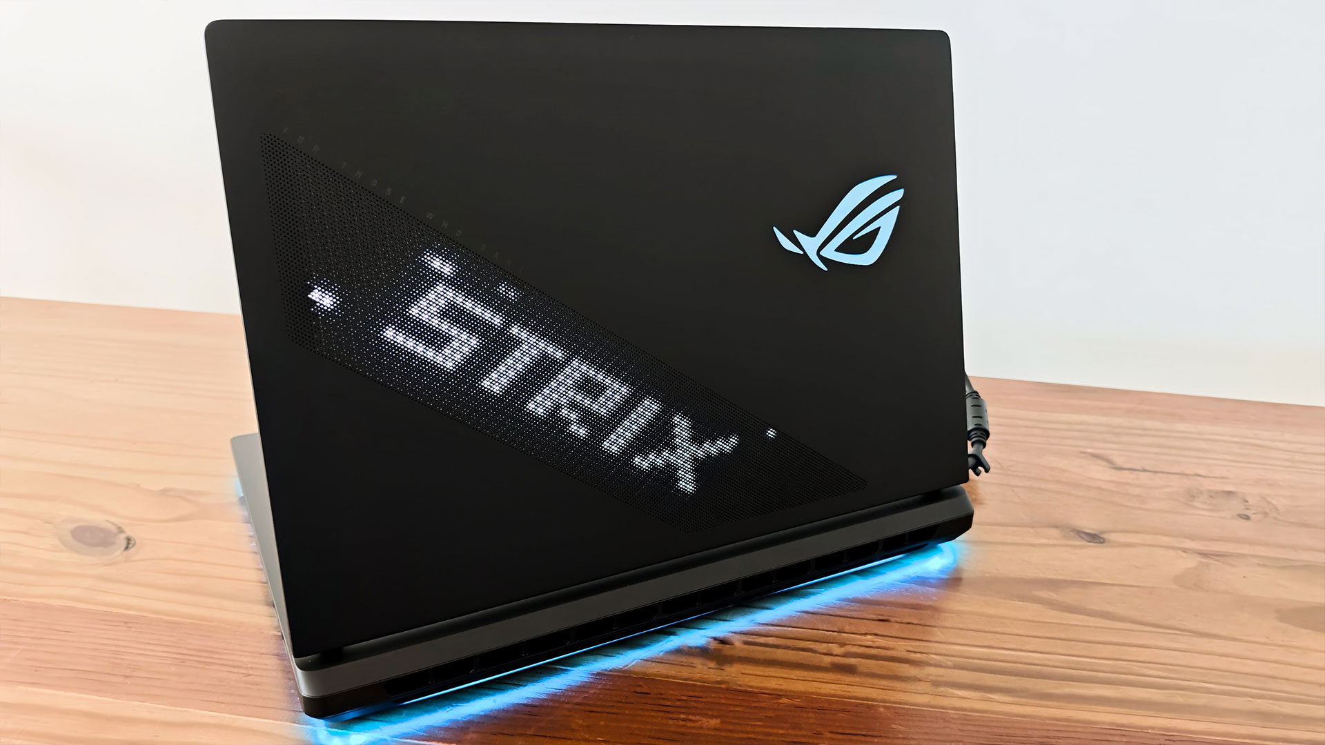 ROG Strix SCAR 18 (G835) Gaming Laptop Review