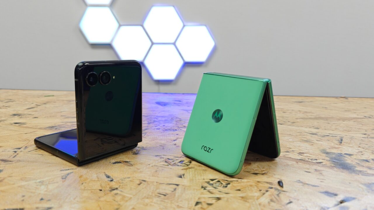 Motorola Razr 2025 Smartphone Review