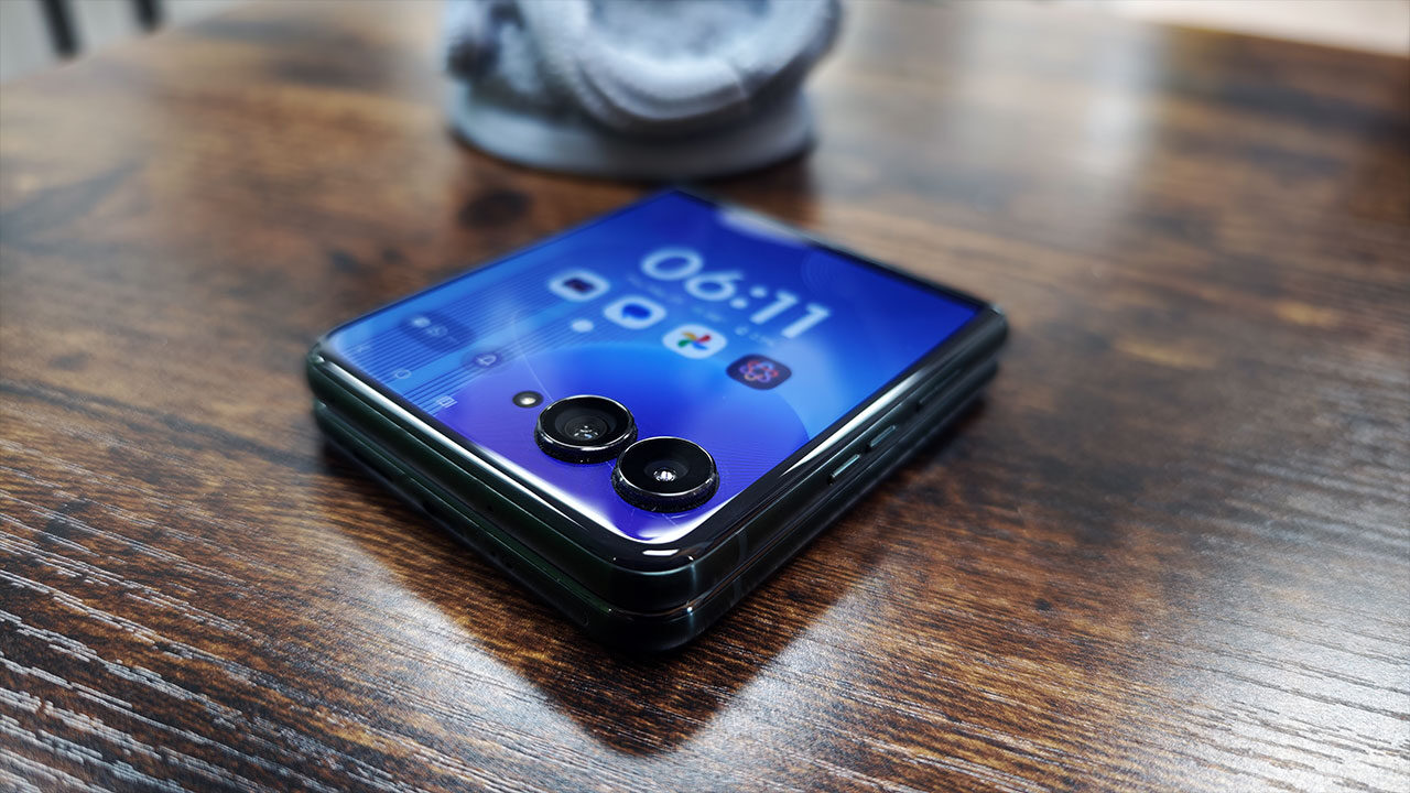 Motorola Razr Ultra 2025 Smartphone Review