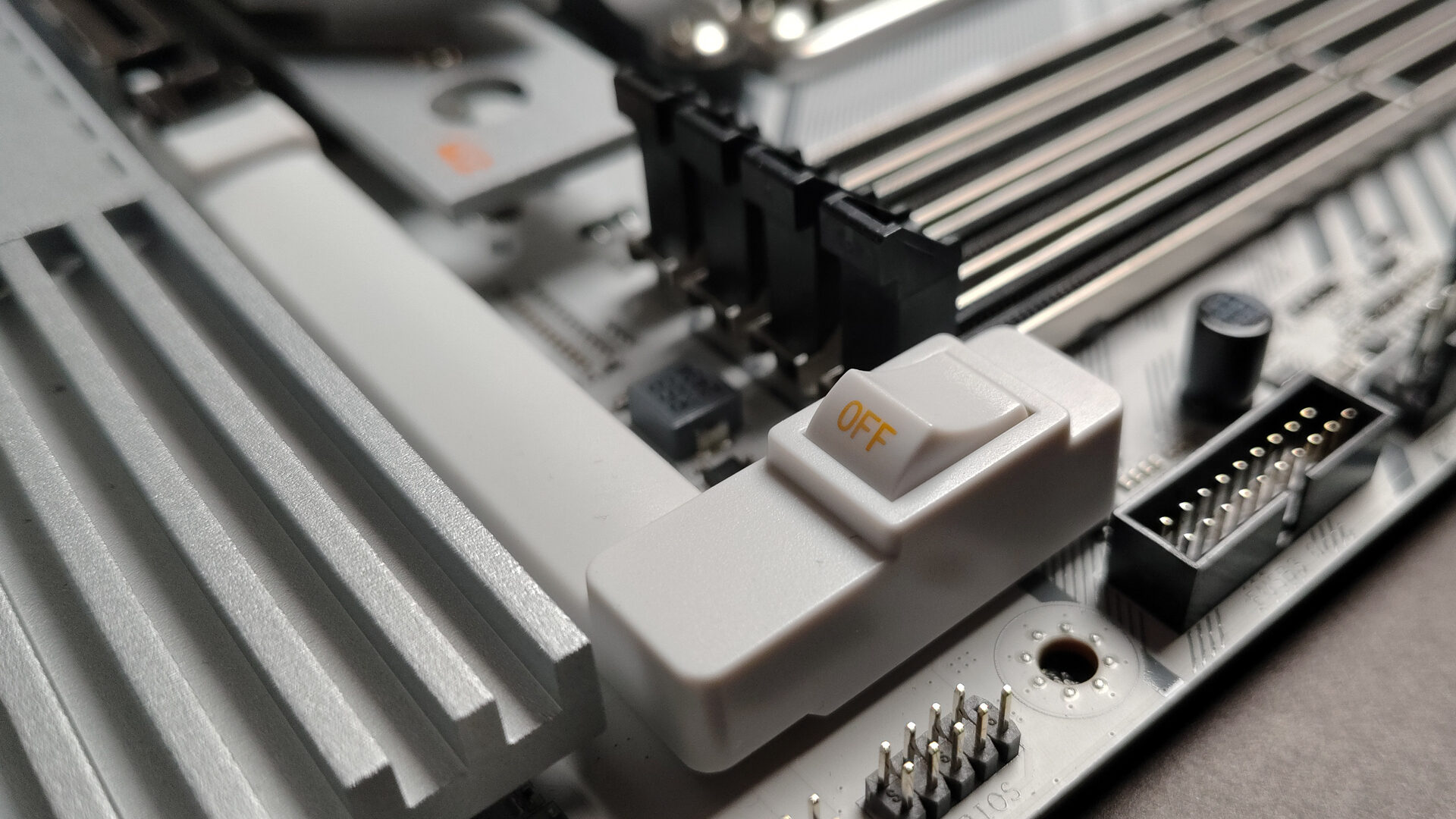 Colorful CVN X870 Ark Frozen V14 Motherboard Review