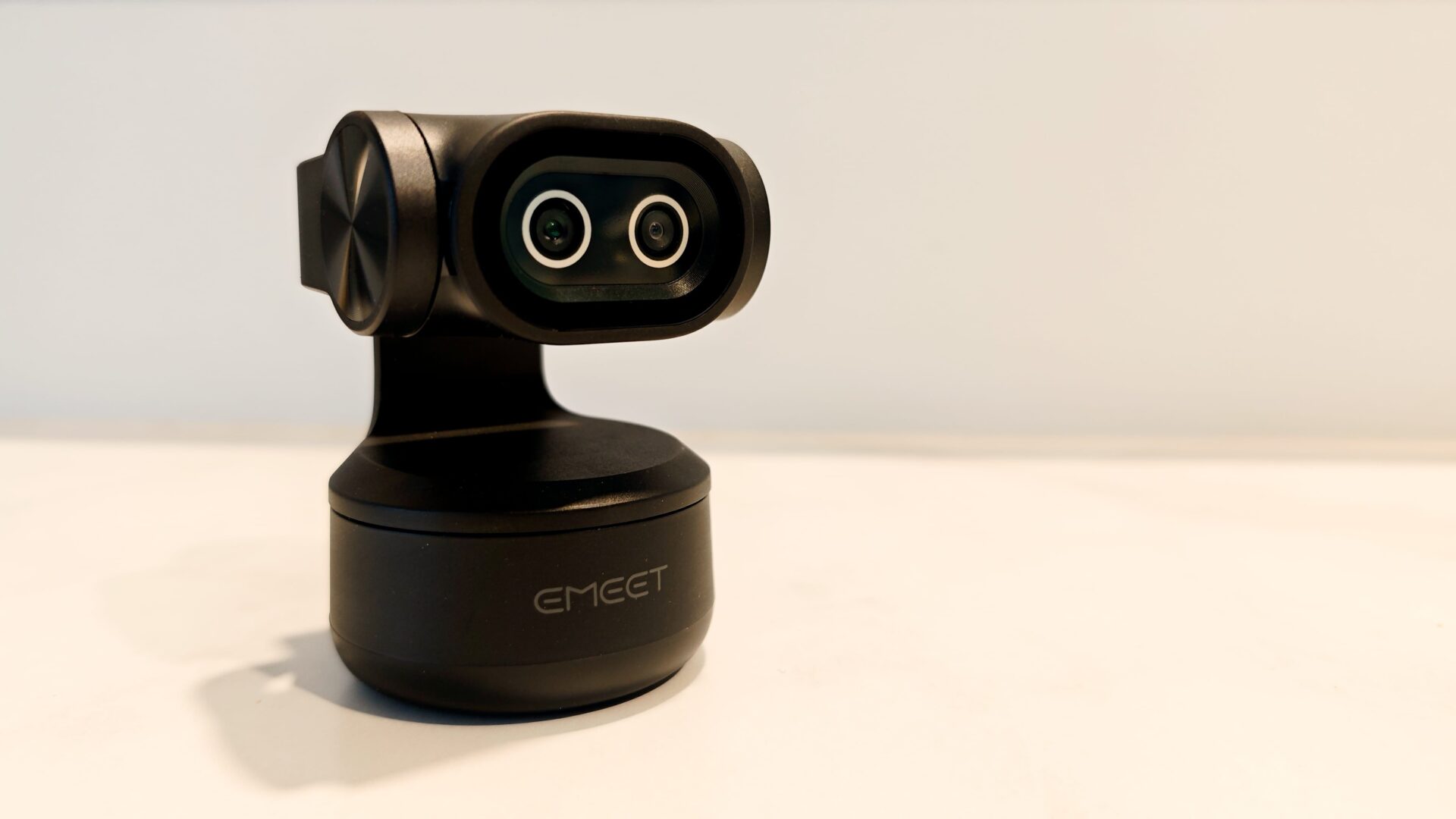 EMEET PIXY Webcam Review