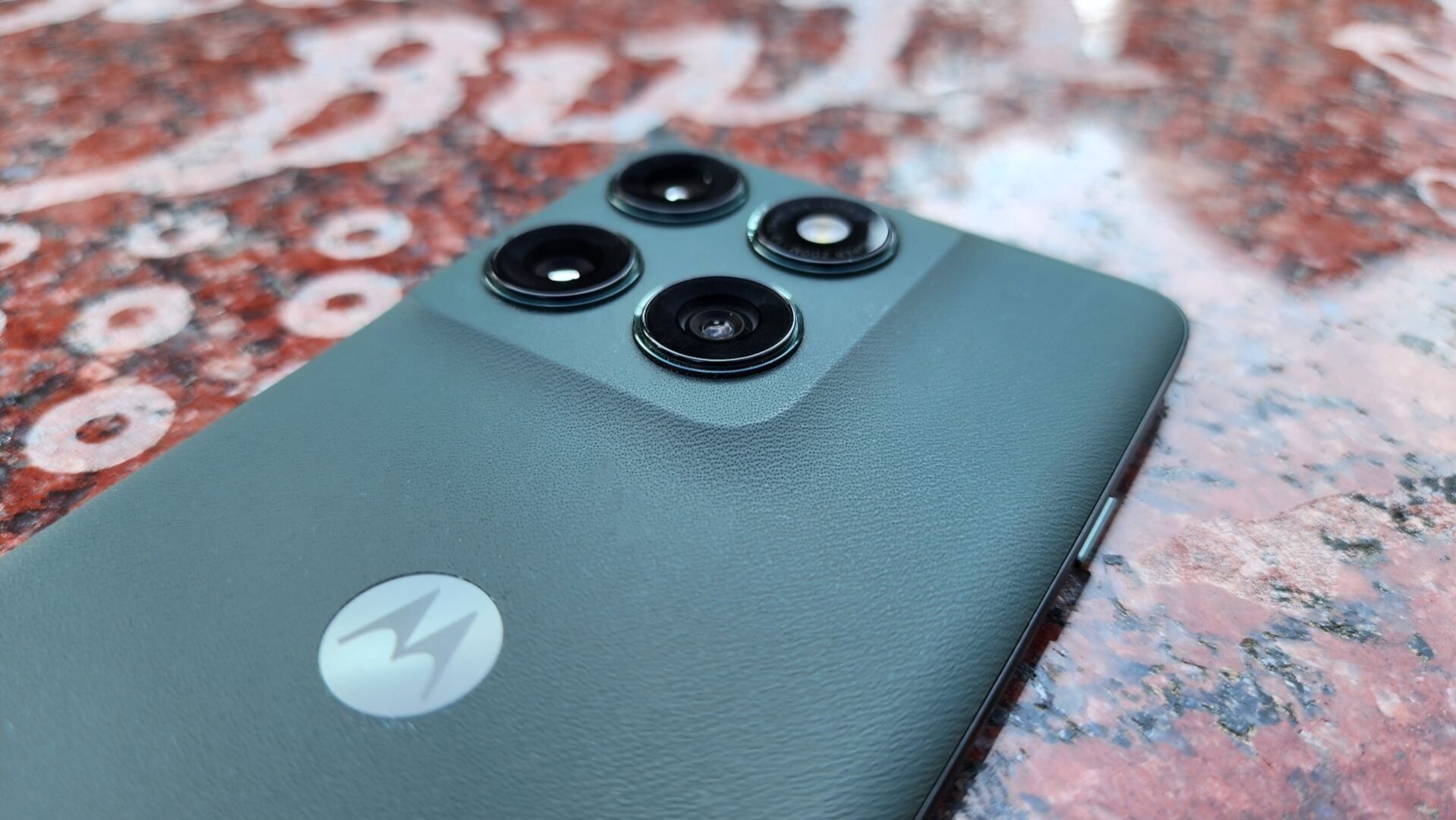 Motorola Edge (2025) Smartphone Review
