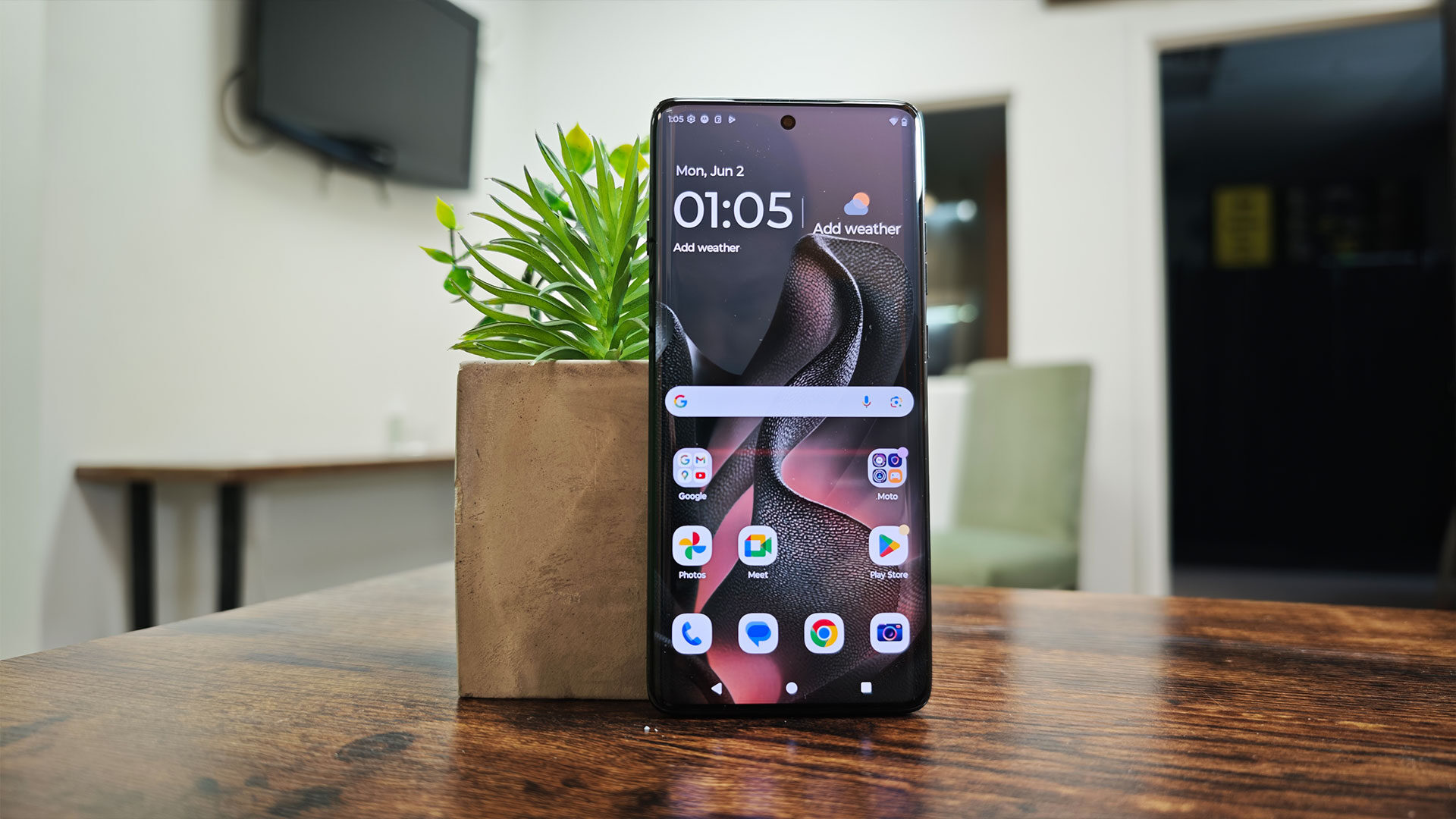 Motorola Edge (2025) Smartphone Review