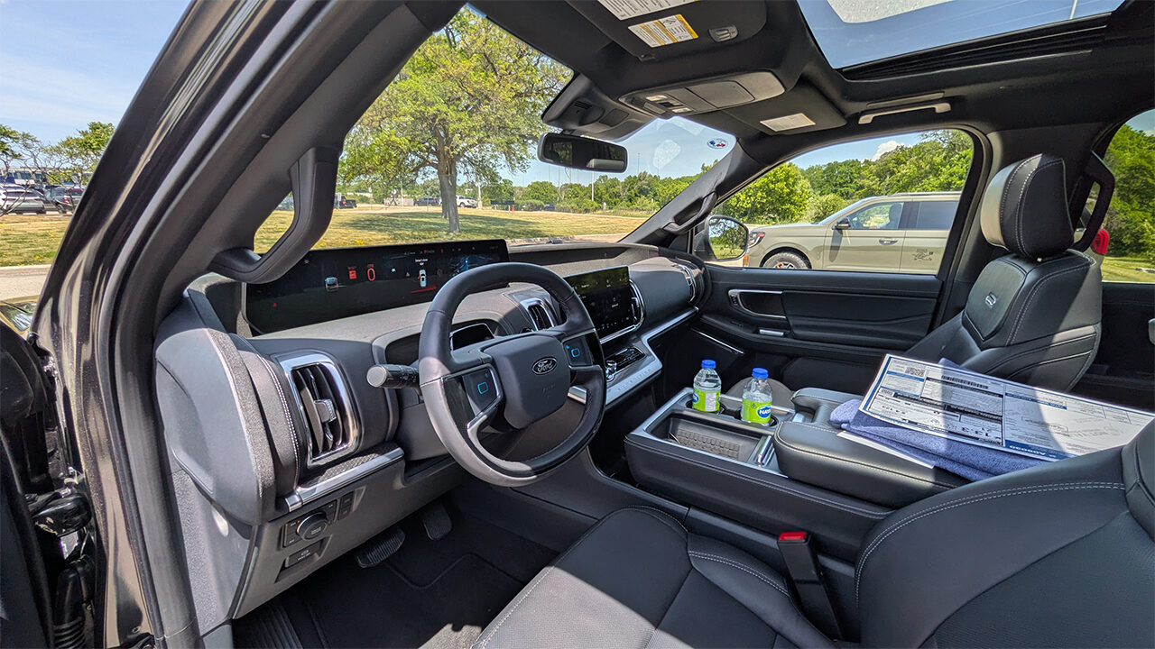 2025 Ford Expedition Platinum Edition Review