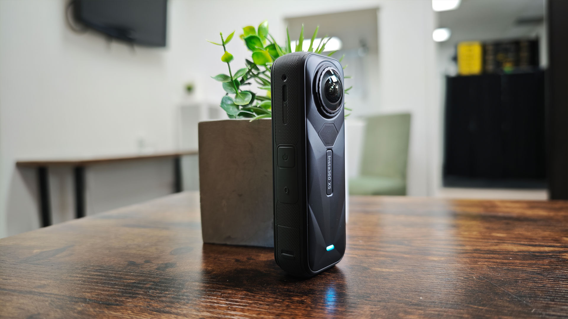  Insta360 X5 Camera Review