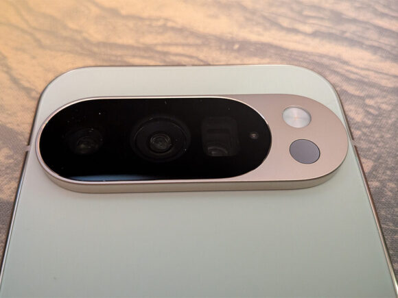 Google Pixel 10 Pro Smartphone Review