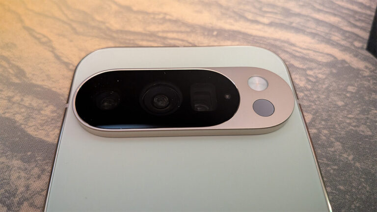 Google Pixel 10 Pro Smartphone Review