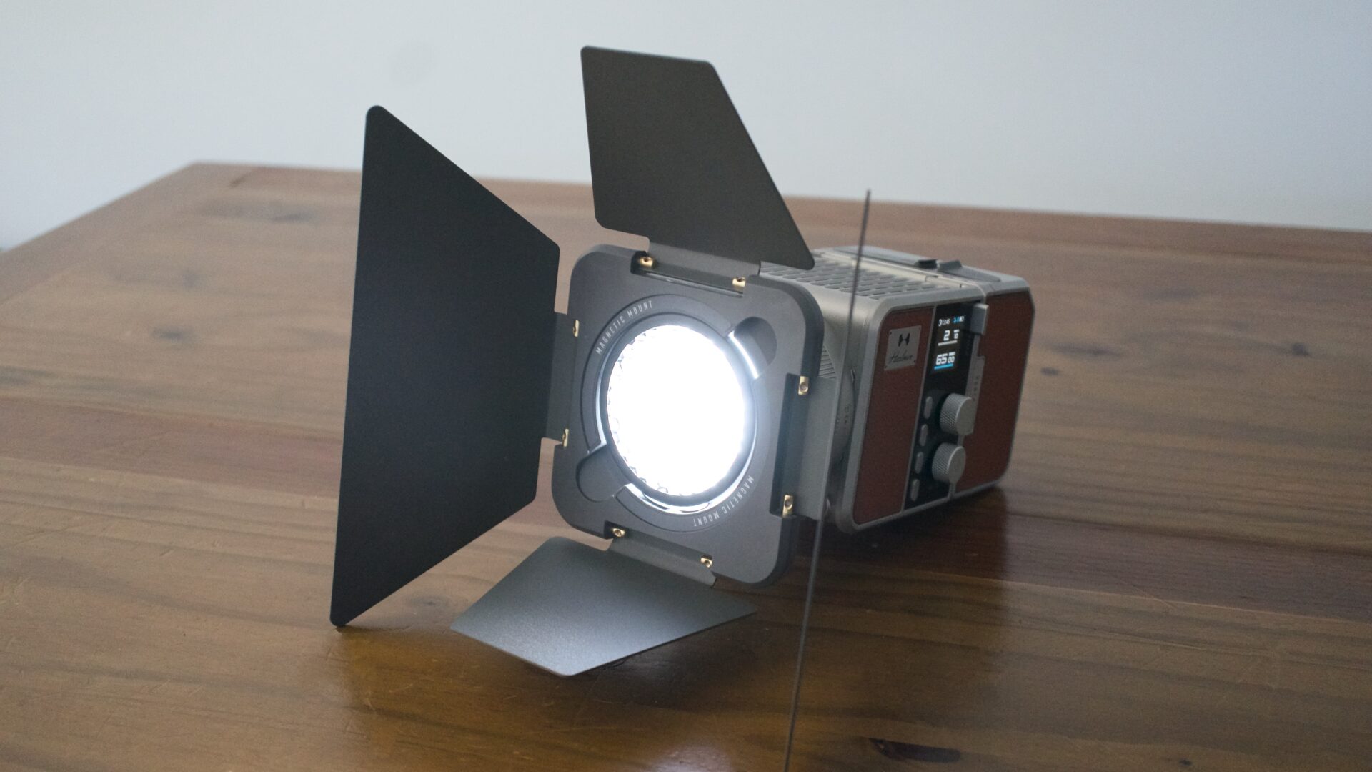 Harlowe Avant Max Creator Kit Light Review