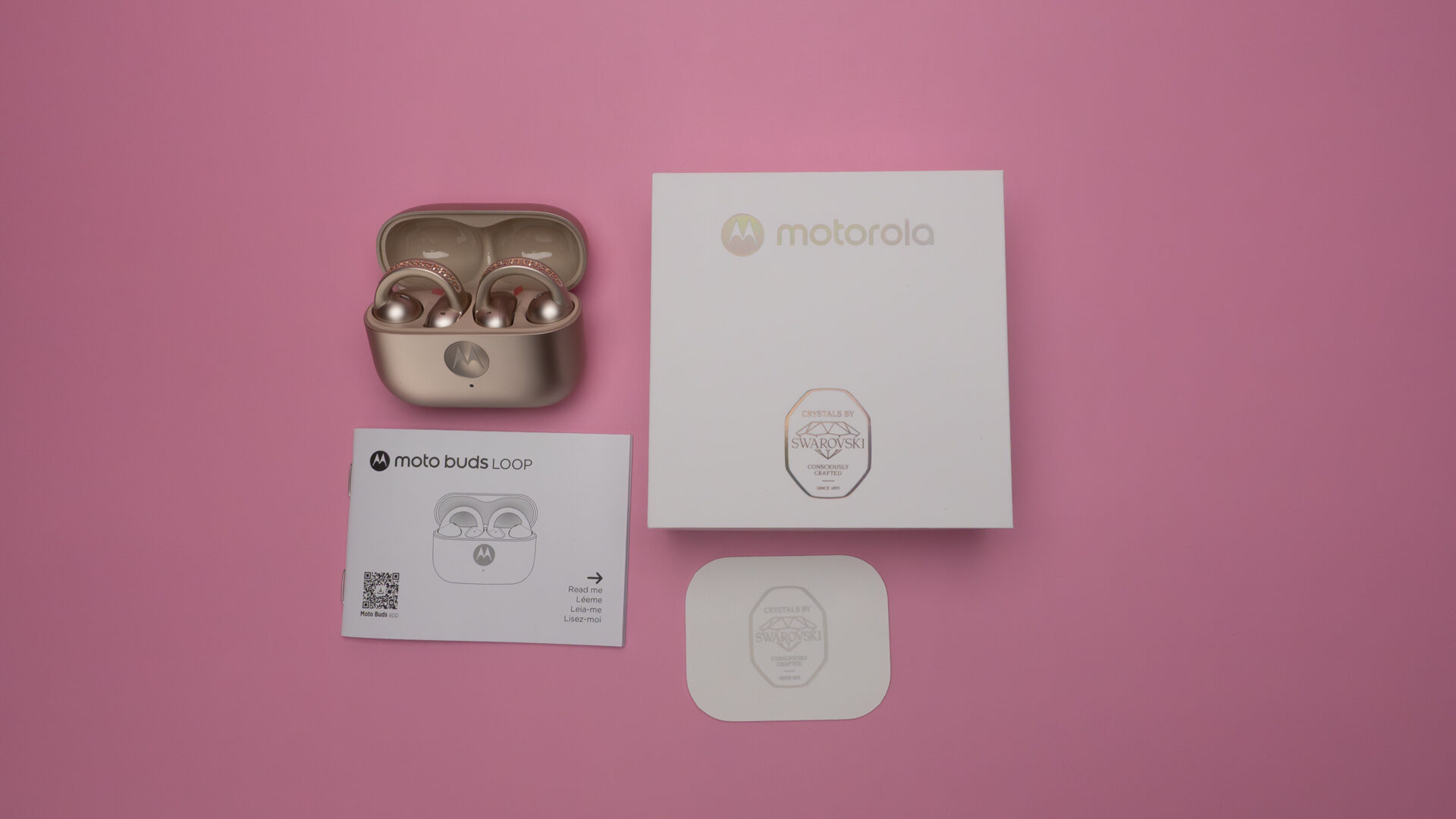 Moto Buds Loop Earbuds Review