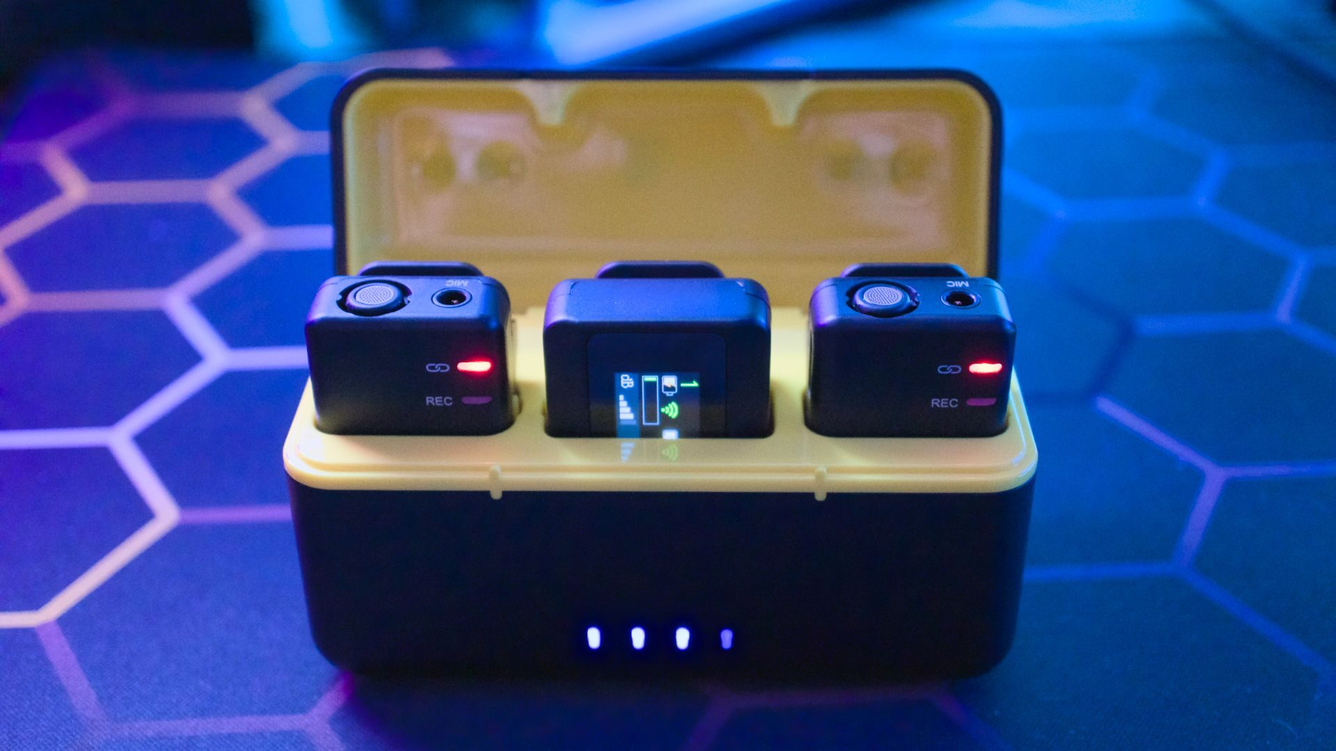 NEEWER CM28 Pro Wireless Microphone System Review