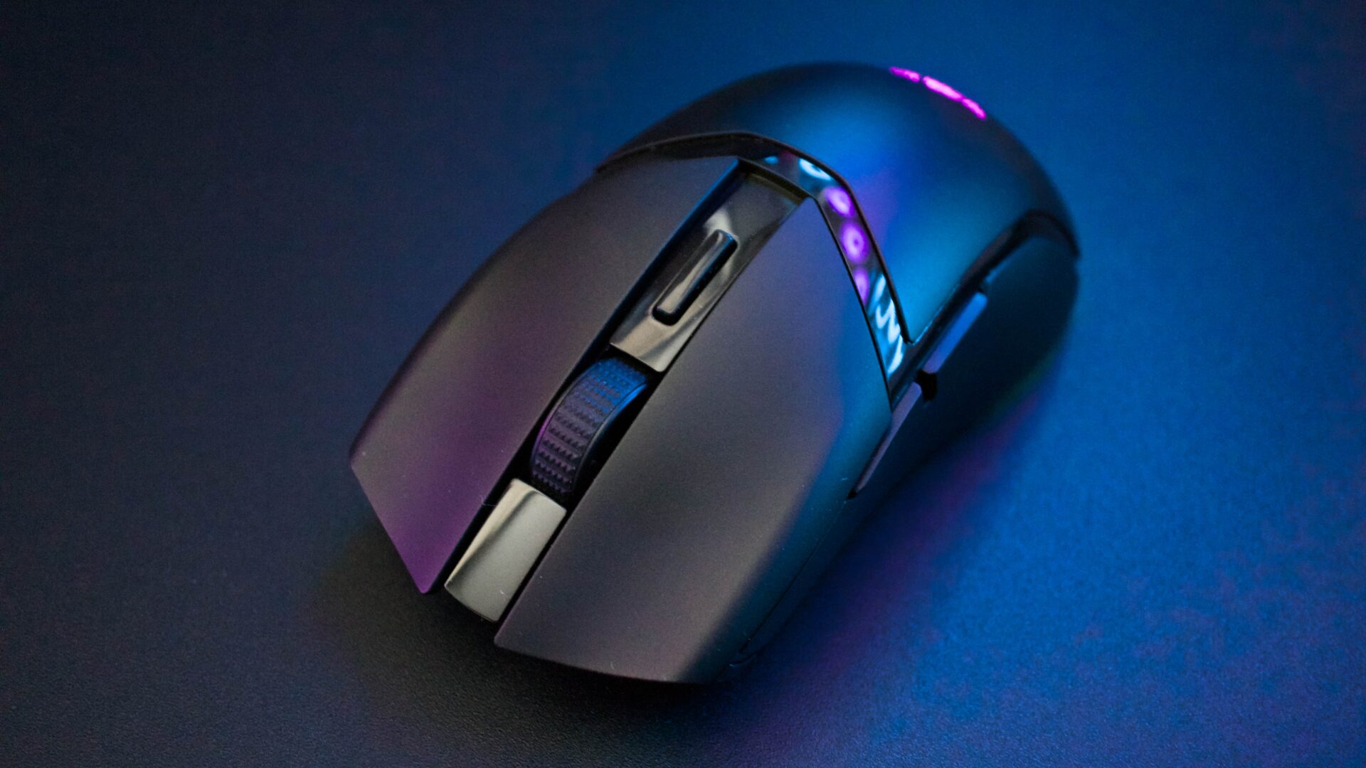 Razer Cobra HyperSpeed Wireless Gaming Mouse Review
