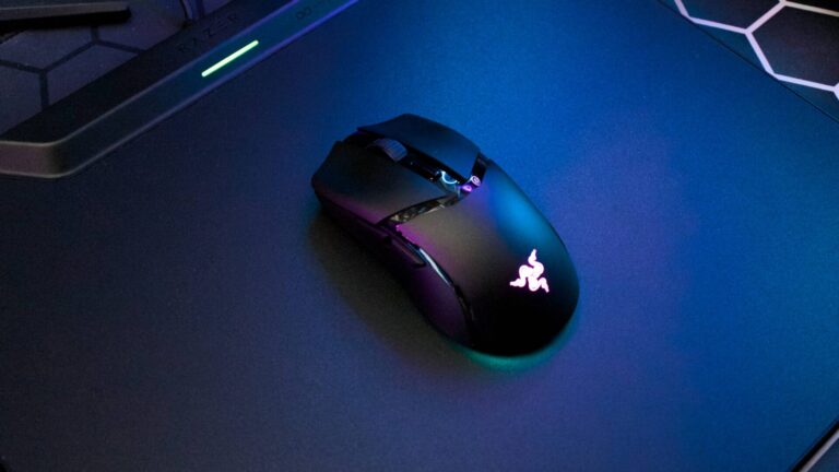 Razer Cobra HyperSpeed Wireless Gaming Mouse Review
