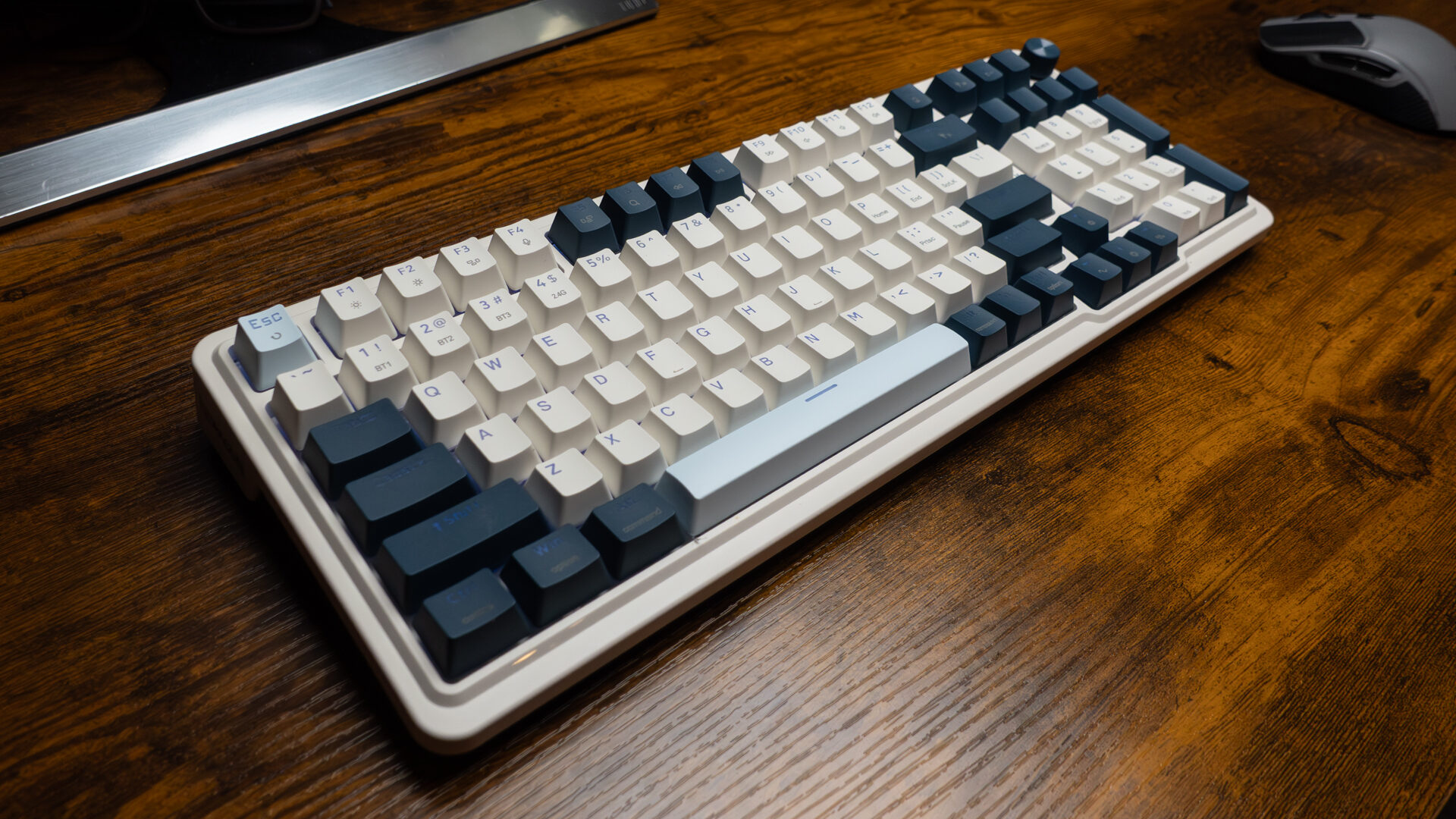 Redragon EISA K686 PRO Blue Himmel Keyboard Review