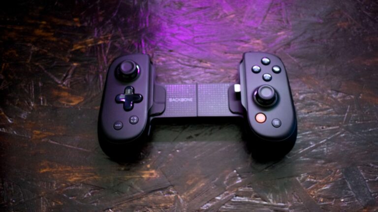Backbone Pro Mobile Controller Review - CGMagazine