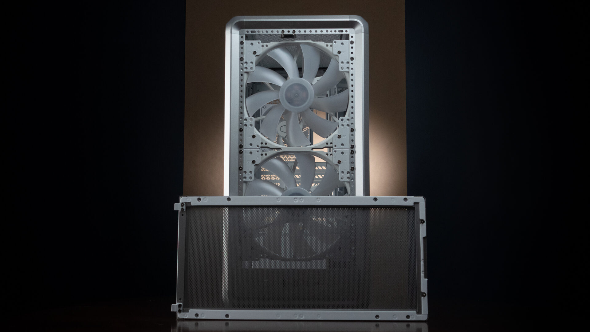 Cooler Master MasterFrame 500 Mesh PC Case Review