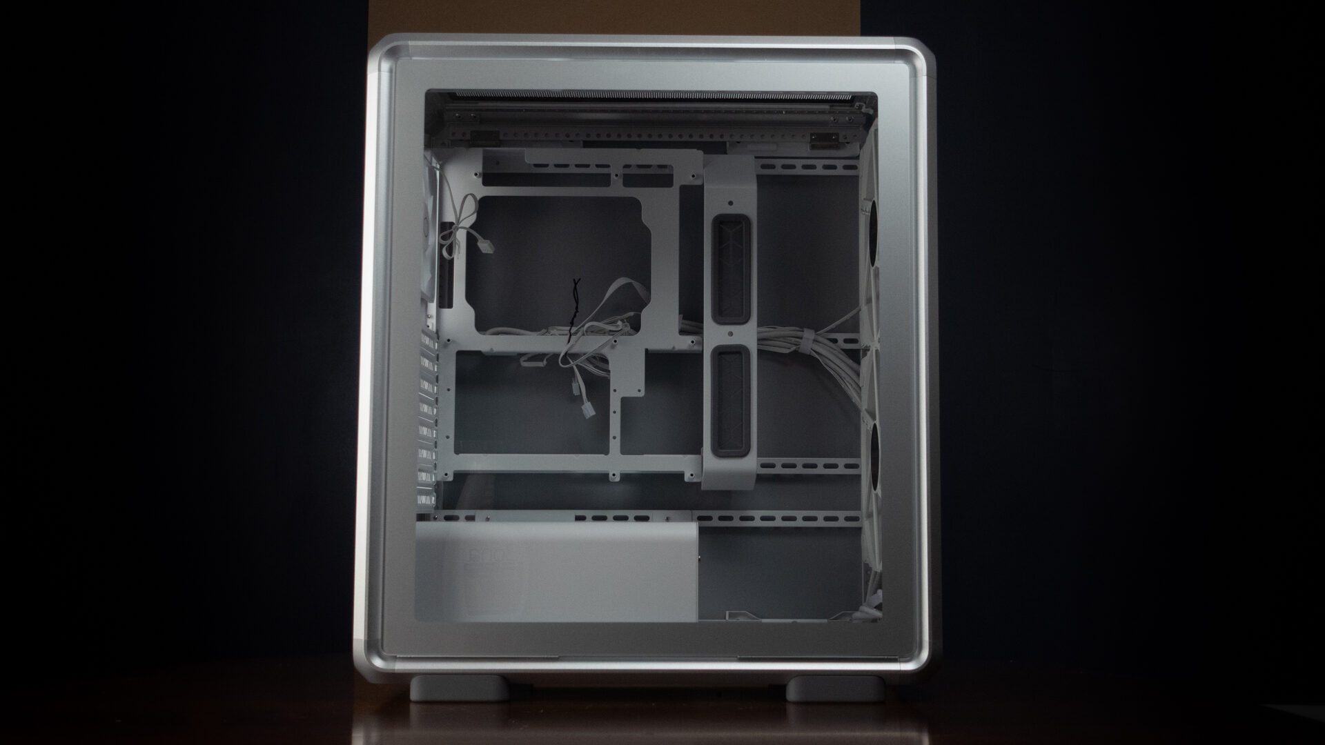 Cooler Master MasterFrame 500 Mesh PC Case Review