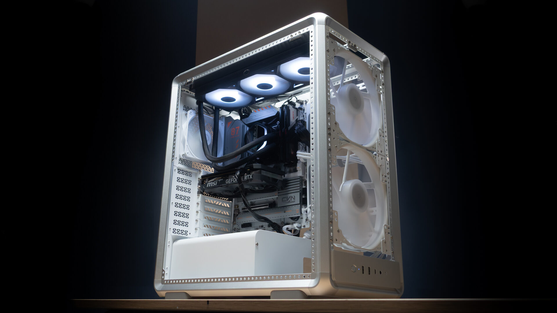 Cooler Master MasterFrame 500 Mesh PC Case Review