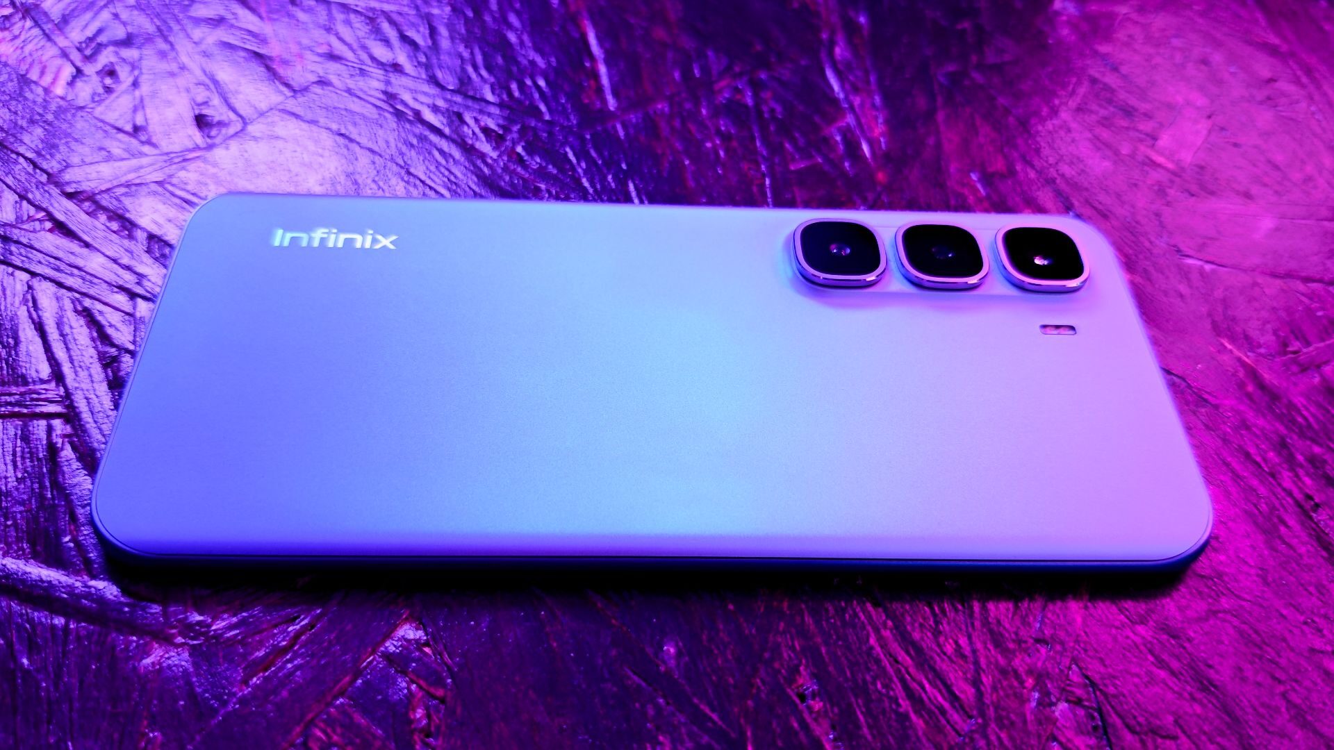 Infinix HOT 60 Pro+ Smartphone Review