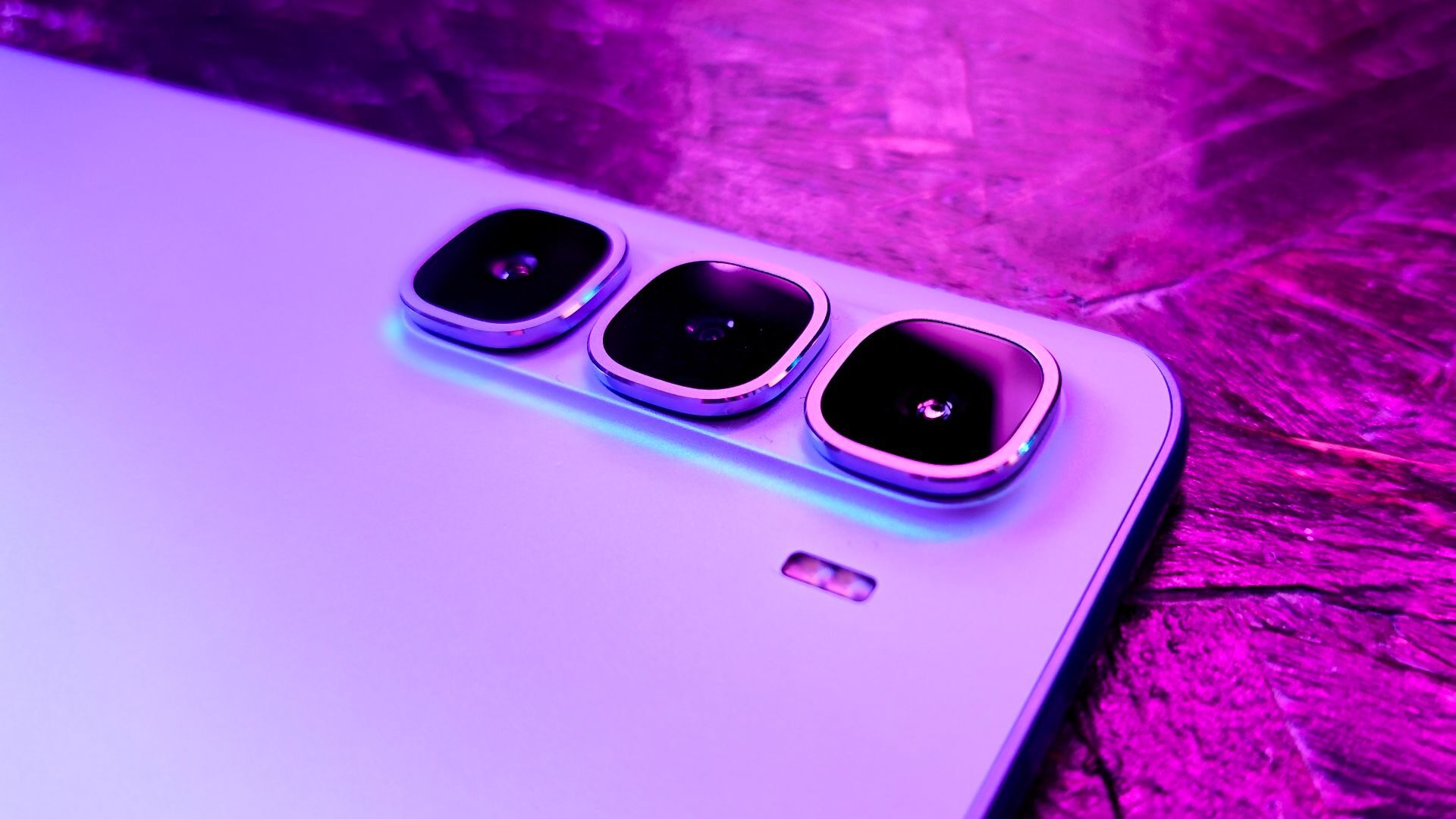 Infinix HOT 60 Pro+ Smartphone Review