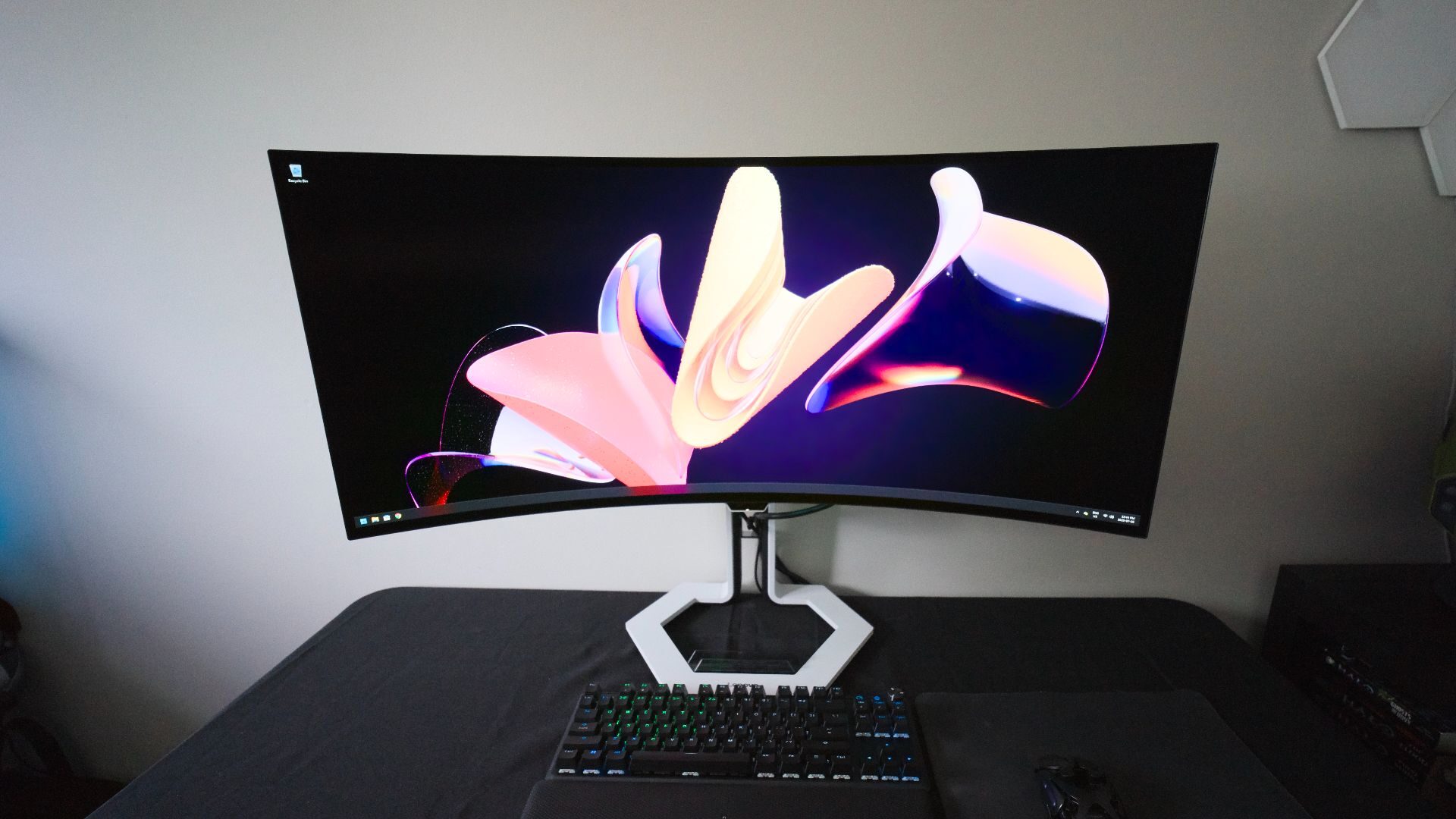 Lenovo Legion Pro 34WD-10 Monitor Review