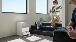 Meet the Dreame Aqua10 Ultra Roller — Revolutionizing Home Cleaning