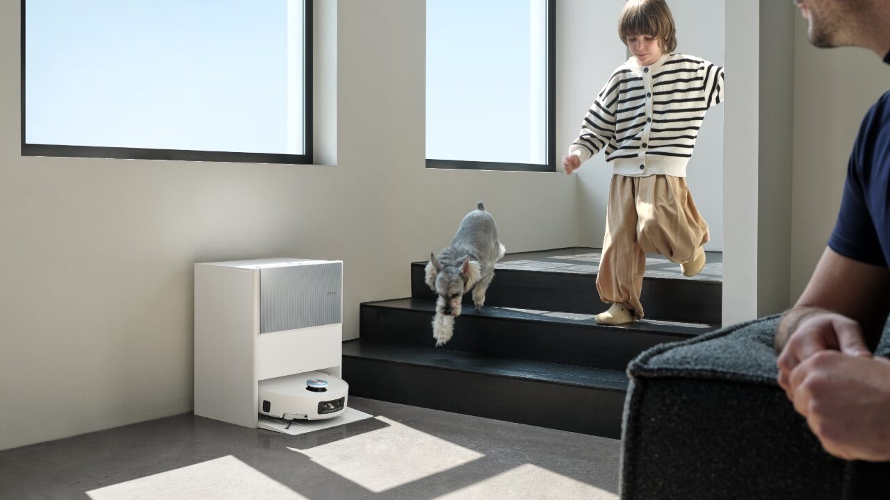 Meet the Dreame Aqua10 Ultra Roller — Revolutionizing Home Cleaning