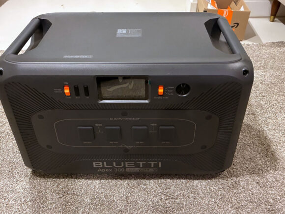 Bluetti Apex 300 Power Station Review