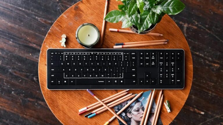 Clevetura CLVX 1 Keyboard Review