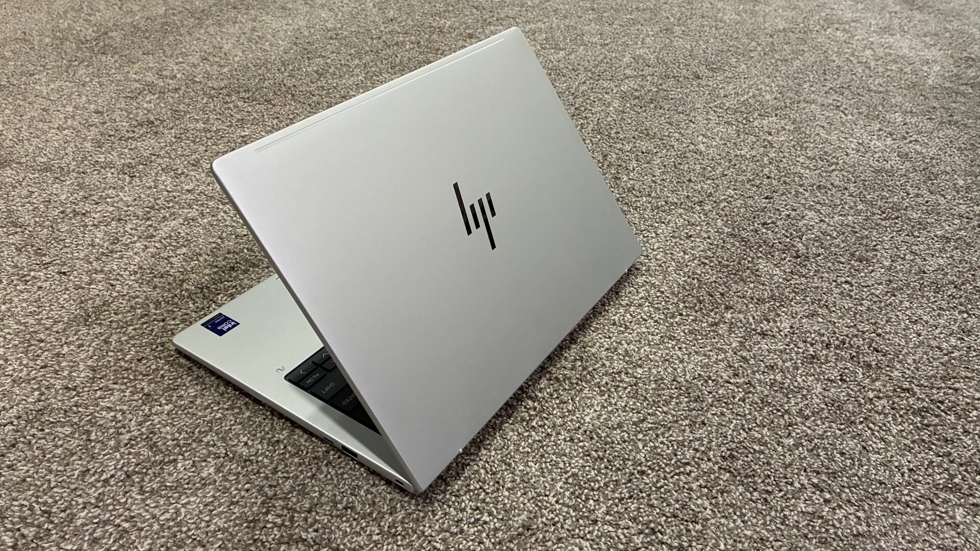 HP EliteBook Gli 14 Laptop Review