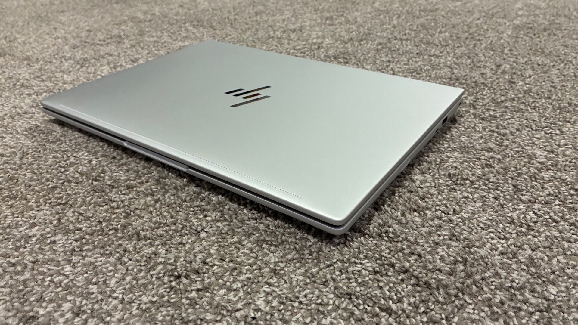 HP EliteBook Gli 14 Laptop Review