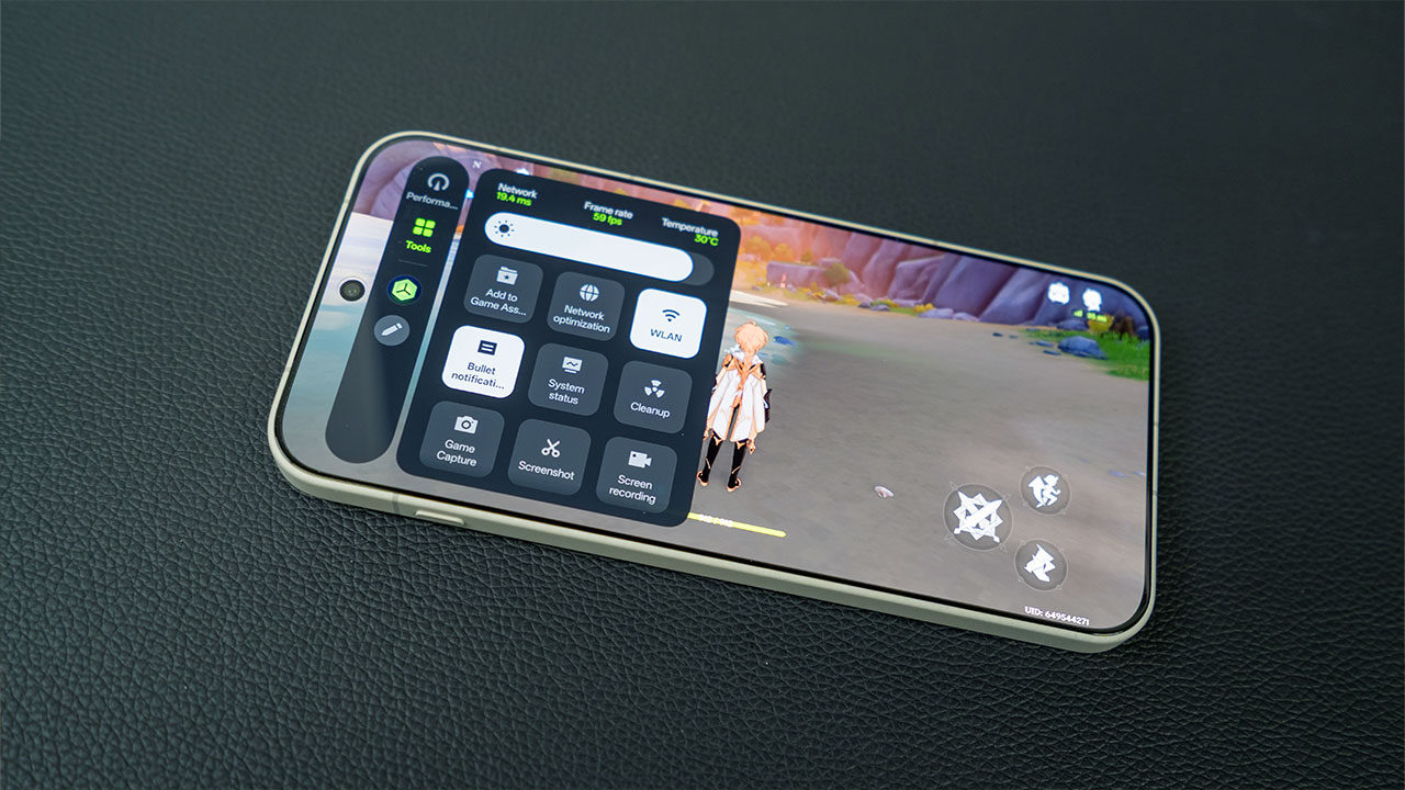 OnePlus 15 Smartphone Review