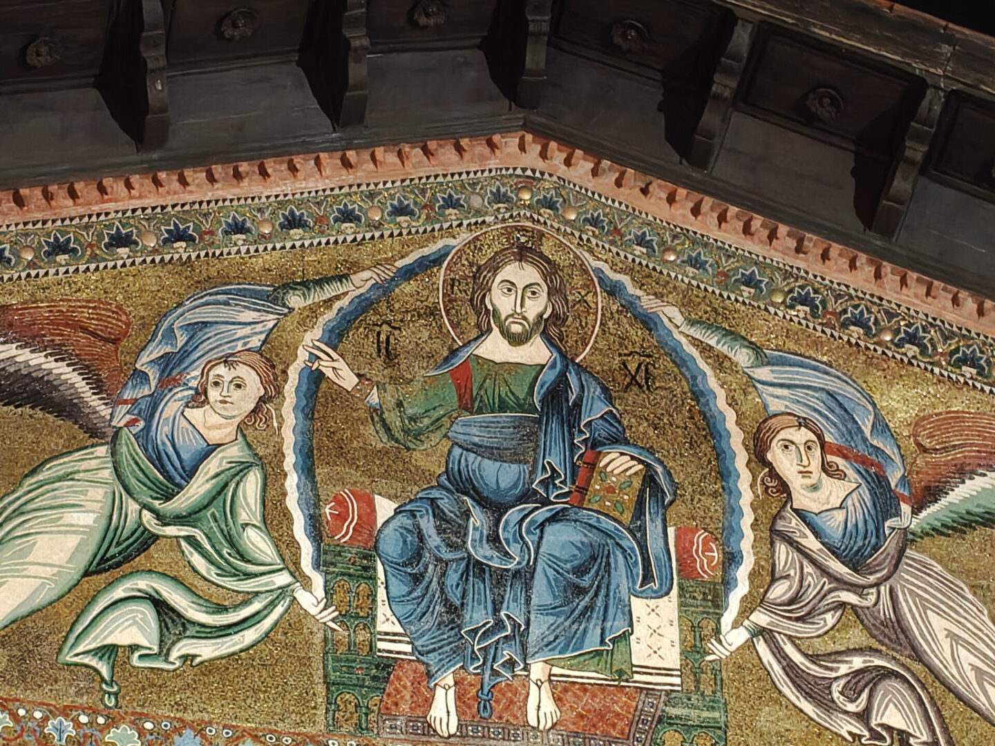 OnePlus 15 Smartphone Review