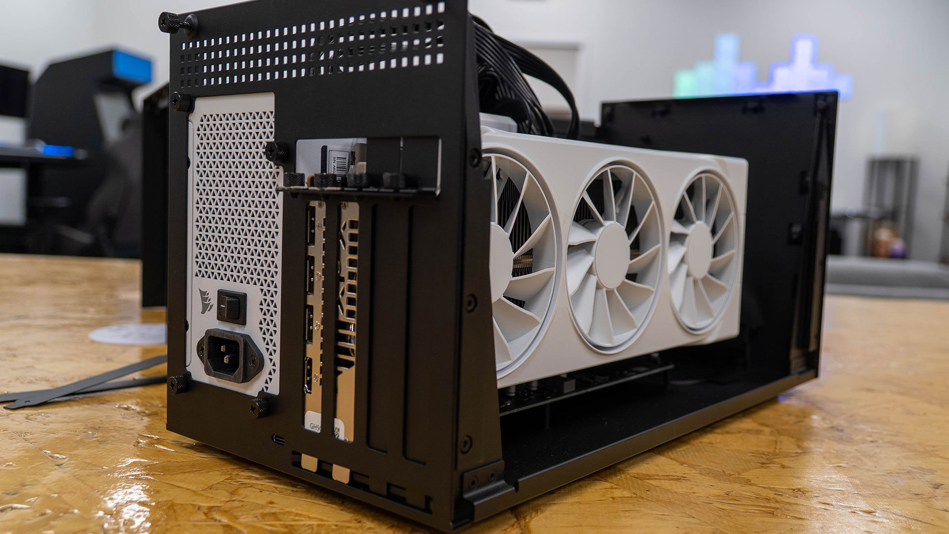 Razer Core X V2 eGPU Review