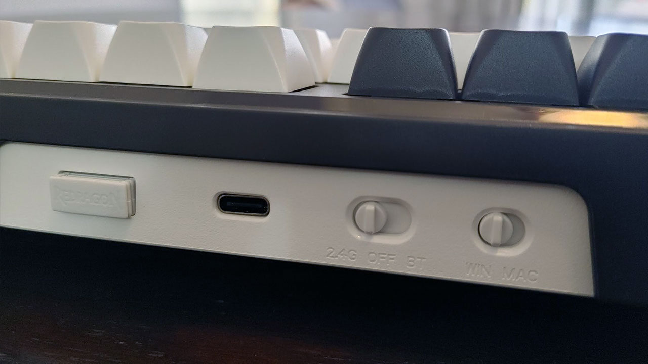 REDRAGON Antonium K745 Pro Mechanical Keyboard review