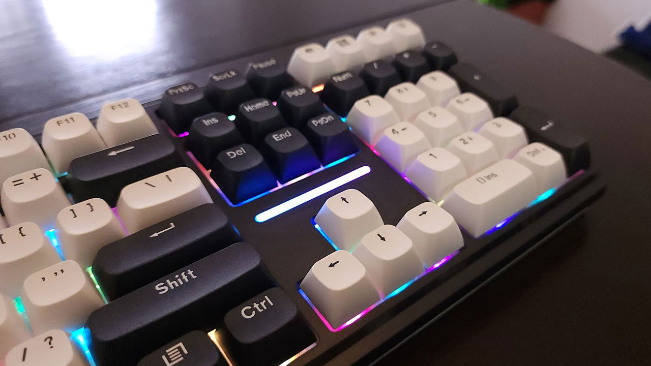 REDRAGON Antonium K745 Pro Mechanical Keyboard review