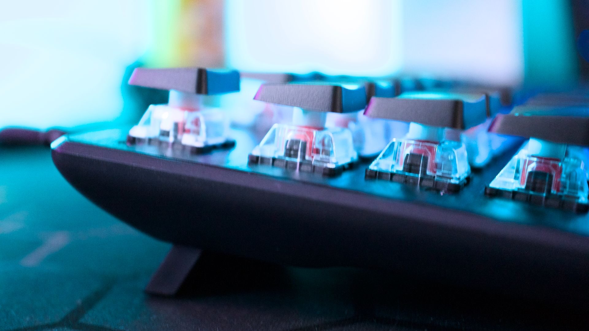 Turtle Beach Vulcan II TKL Keyboard Review