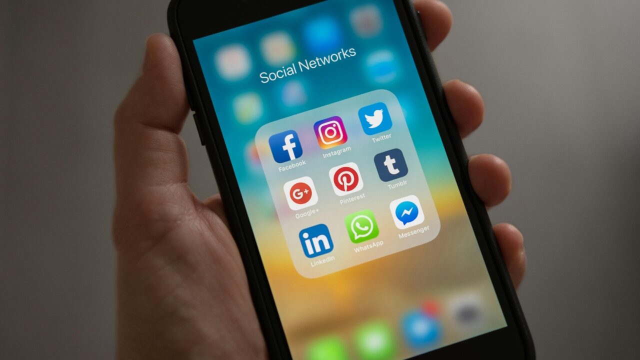 Where Consumer Tech Meets Social Media: The New Digital Lifestyle     