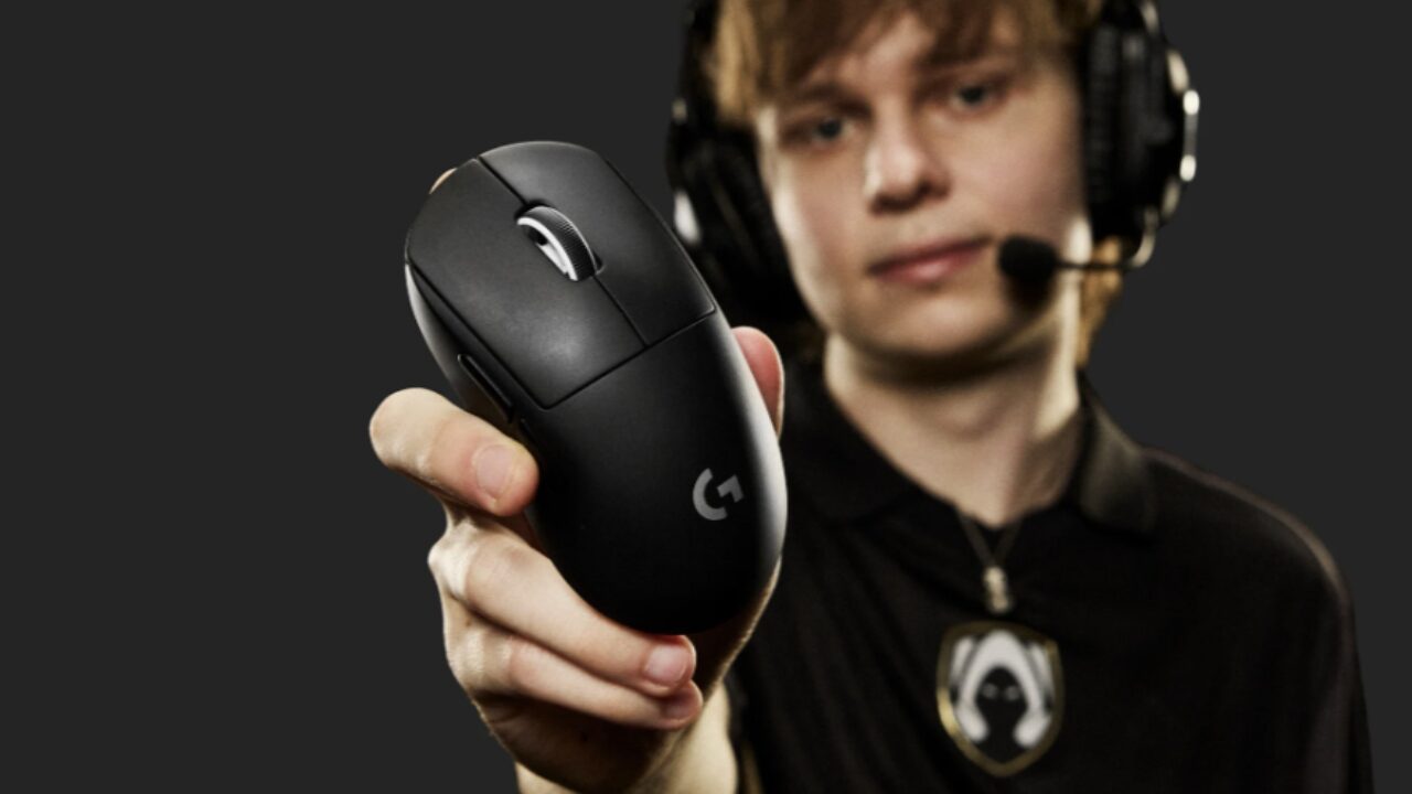 Logitech Pro X Superlight 2C Wireless Gaming Mouse Review