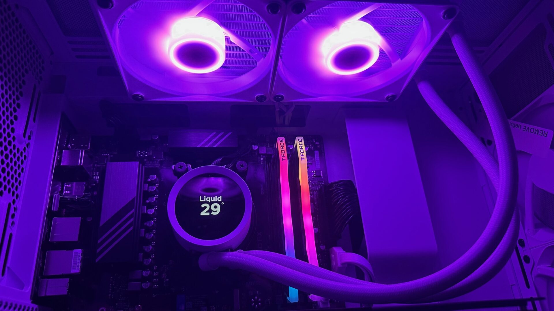 Nzxt Player Two Prime Tower Amd Ryzen 7 9700X Review