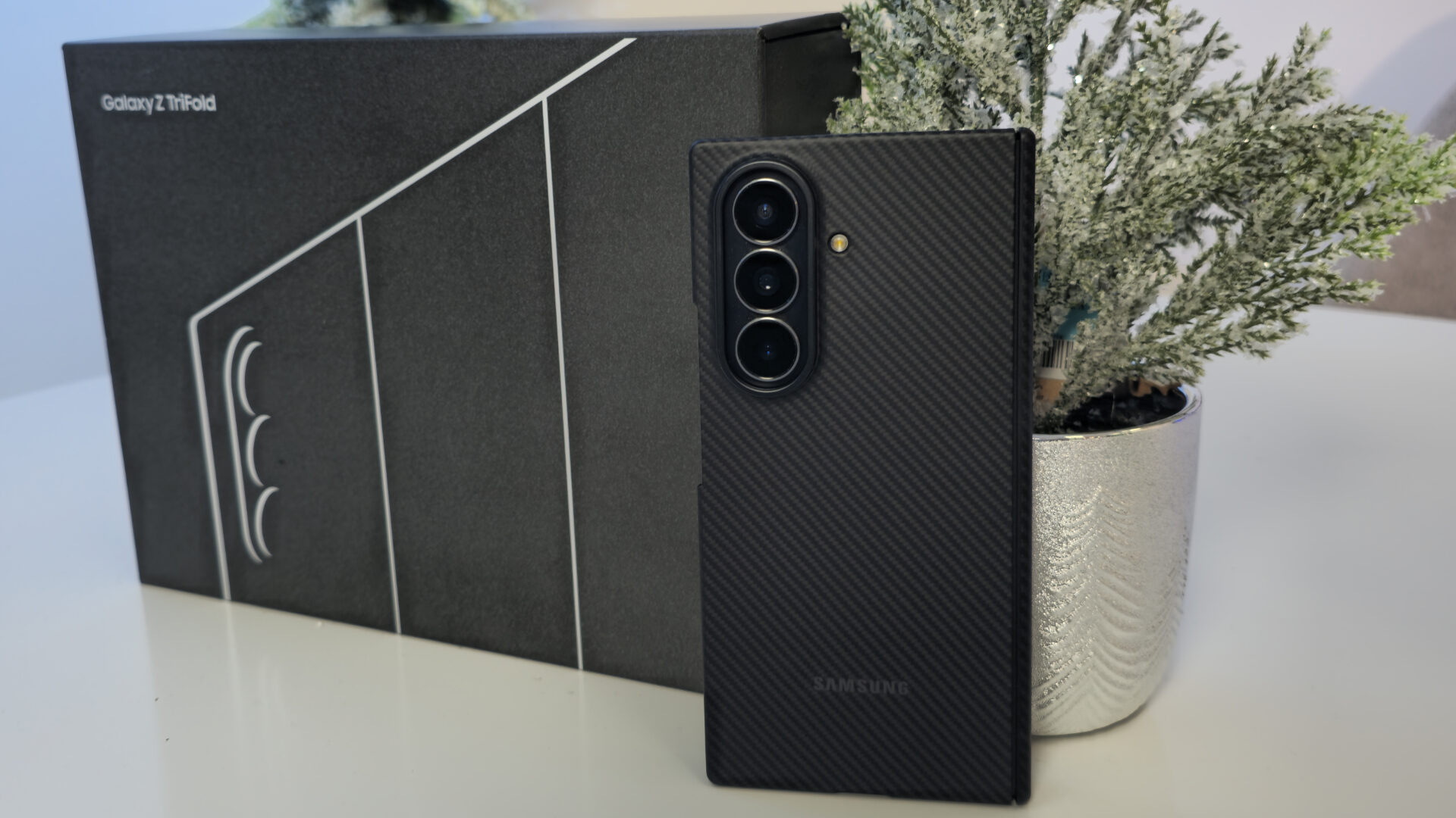 We Went Hands-On With the Samsung Galaxy Z TriFold—"Quite the User Experience"