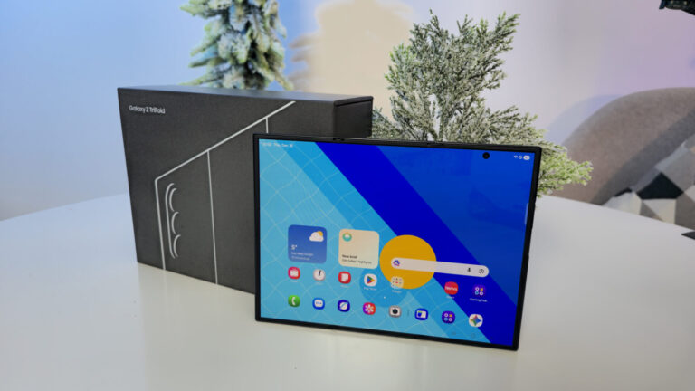 We Went Hands-On With the Samsung Galaxy Z TriFold—”Quite the User Experience”