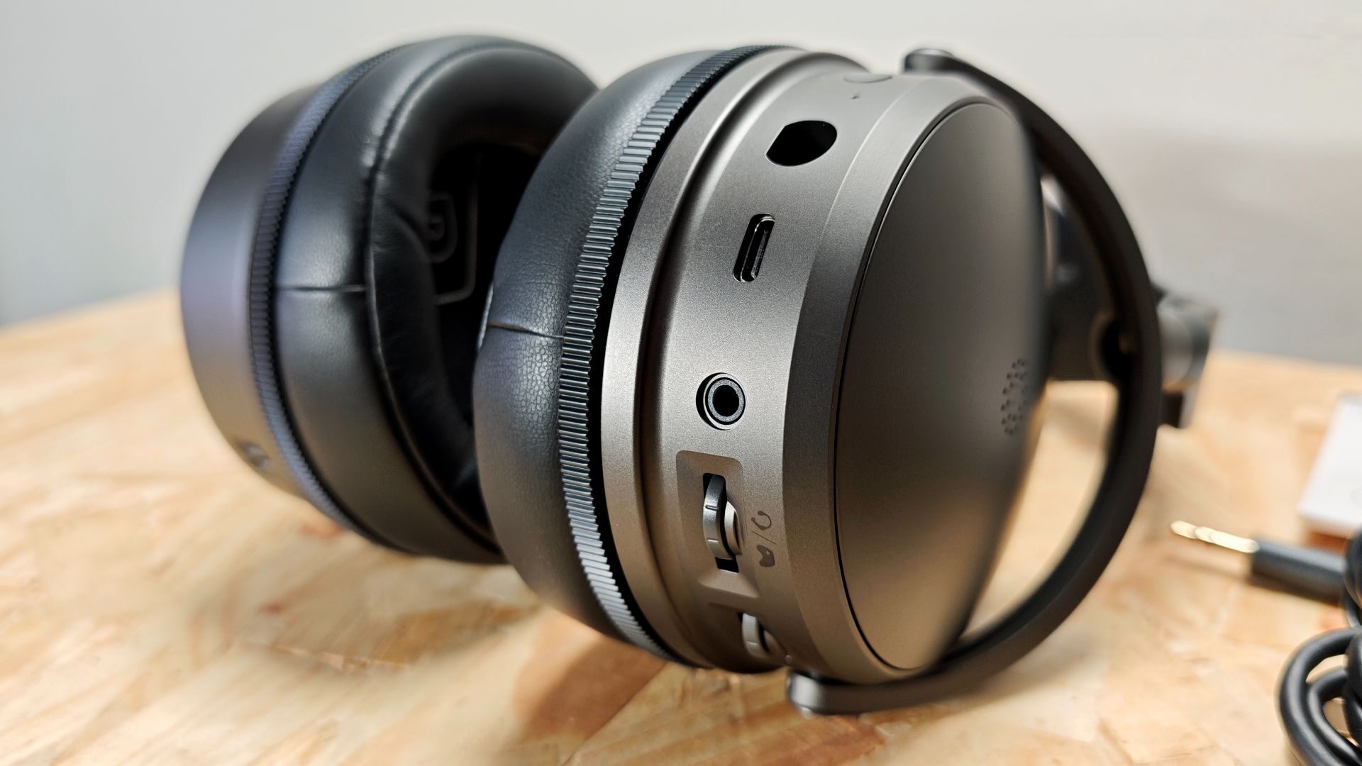 Audeze Maxwell 2 Wireless Gaming Headset Review