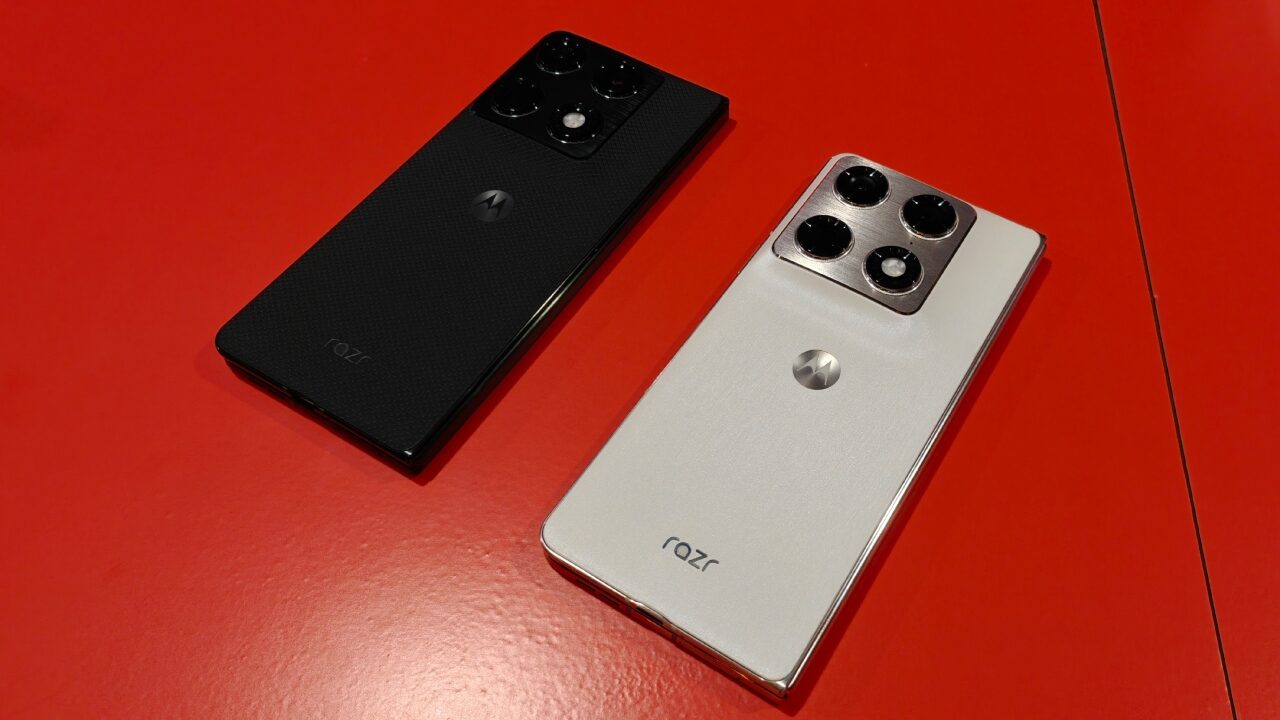 CES 2026: The Rumours Were True—motorola Announces a New Book-Style Foldable CES 2026: The Rumours Were True—motorola Announces a New Book-Style Foldable