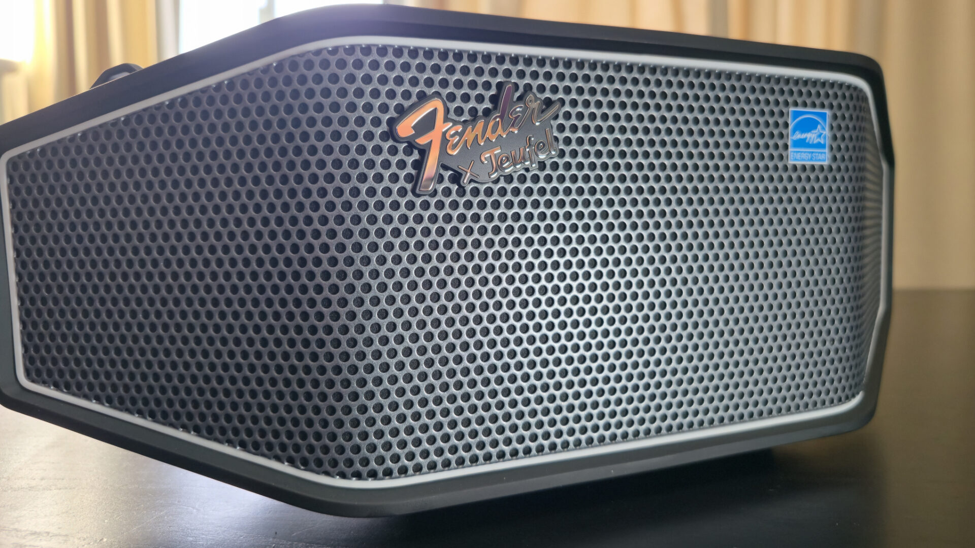Fender X Teufel Rockster Cross Speaker Review Fender X Teufel Rockster Cross Review