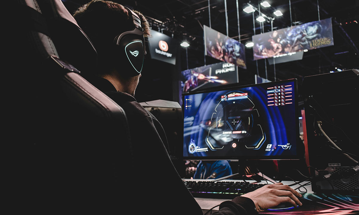 How Real-Time Analytics Enhance Gameplay, Strategy, and Player Experience