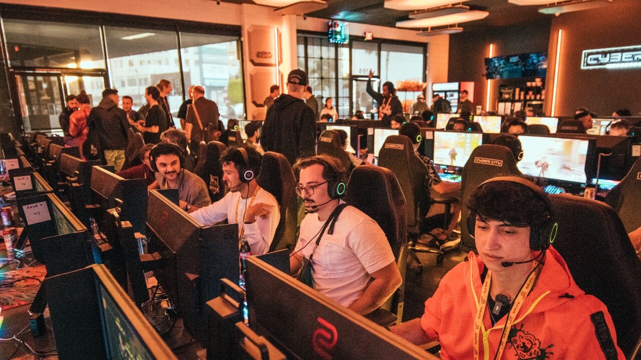 Inside Last Flag: Reinventing Capture-The-Flag With Night Street Games Inside Last Flag: Reinventing Capture-The-Flag With Night Street Games