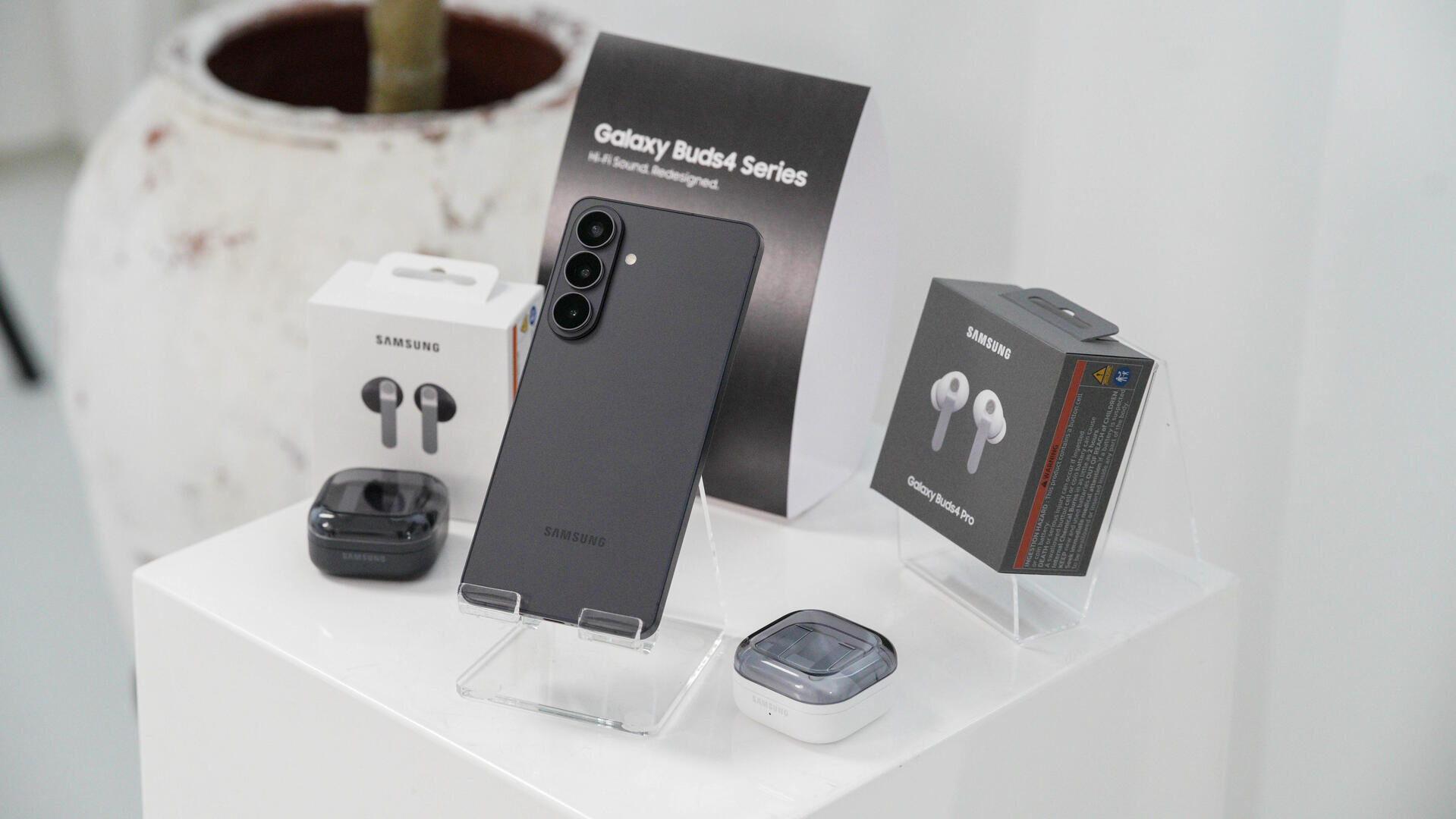 Samsung Galaxy Unpacked 2026: The Samsung Galaxy S26 Series Line-Up Specs are Unveiled