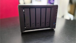 Synology DiskStation DS1525+ NAS Review
