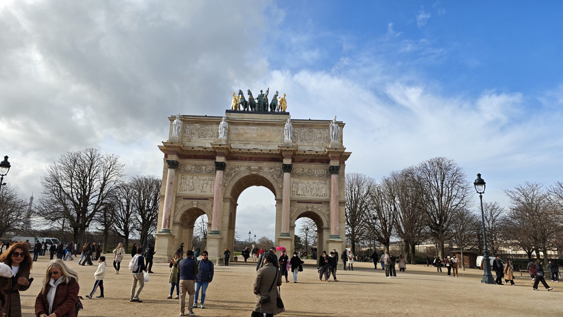 Xiaomi 17 Ultra Smartphone Review