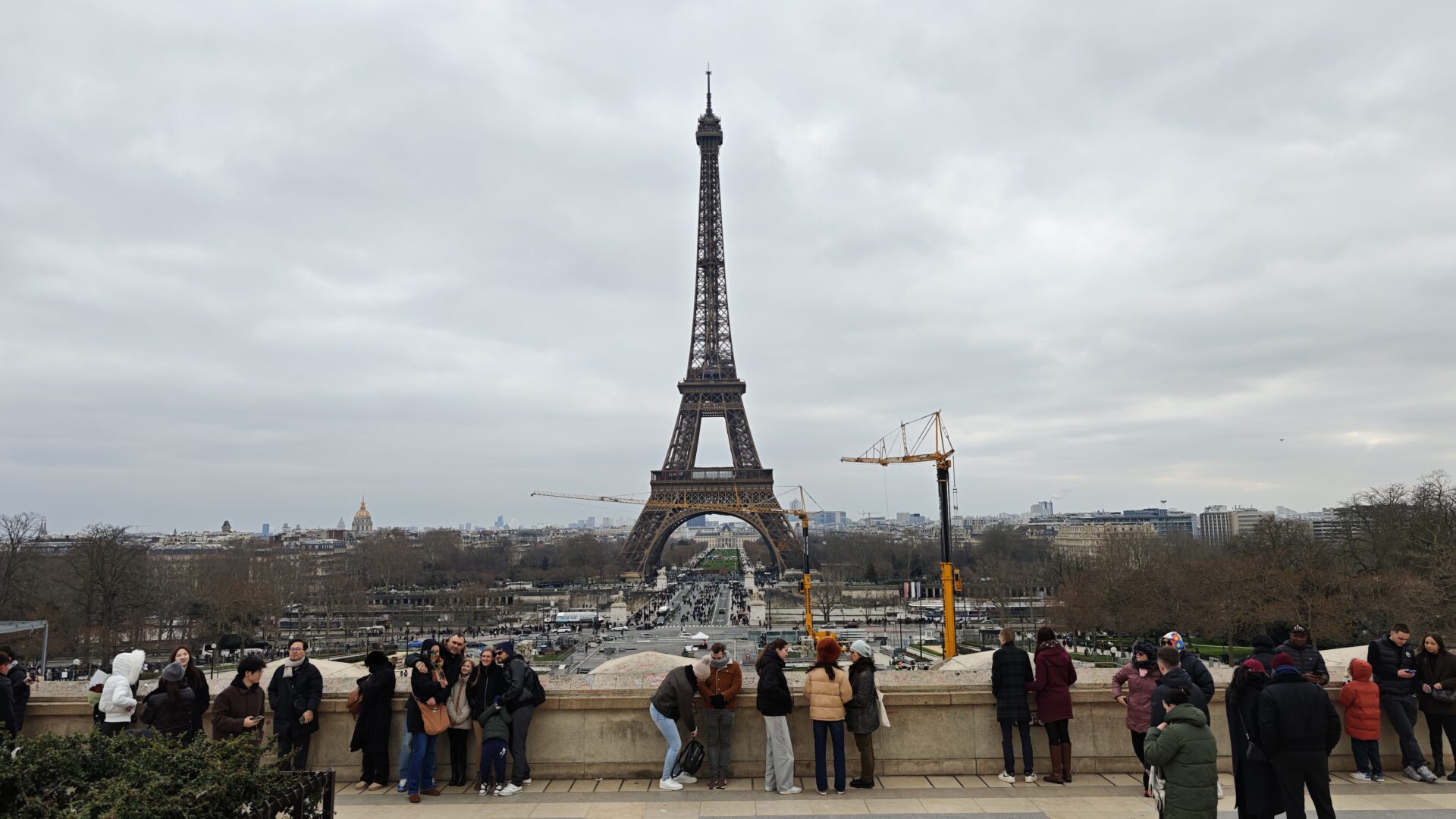 Xiaomi 17 Ultra Smartphone Review